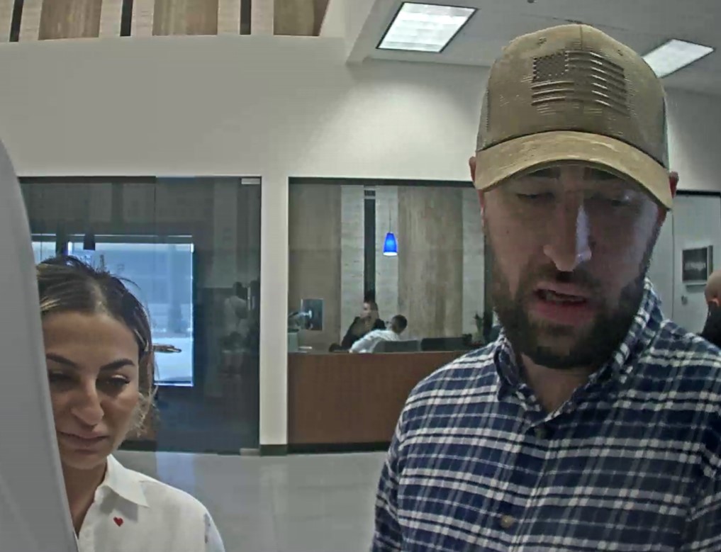 LAPD Seeks Public’s Help Identifying Suspects in Distraction ID Theft ...